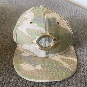 Cincinnati Reds hat. Camouflage. Size 7.